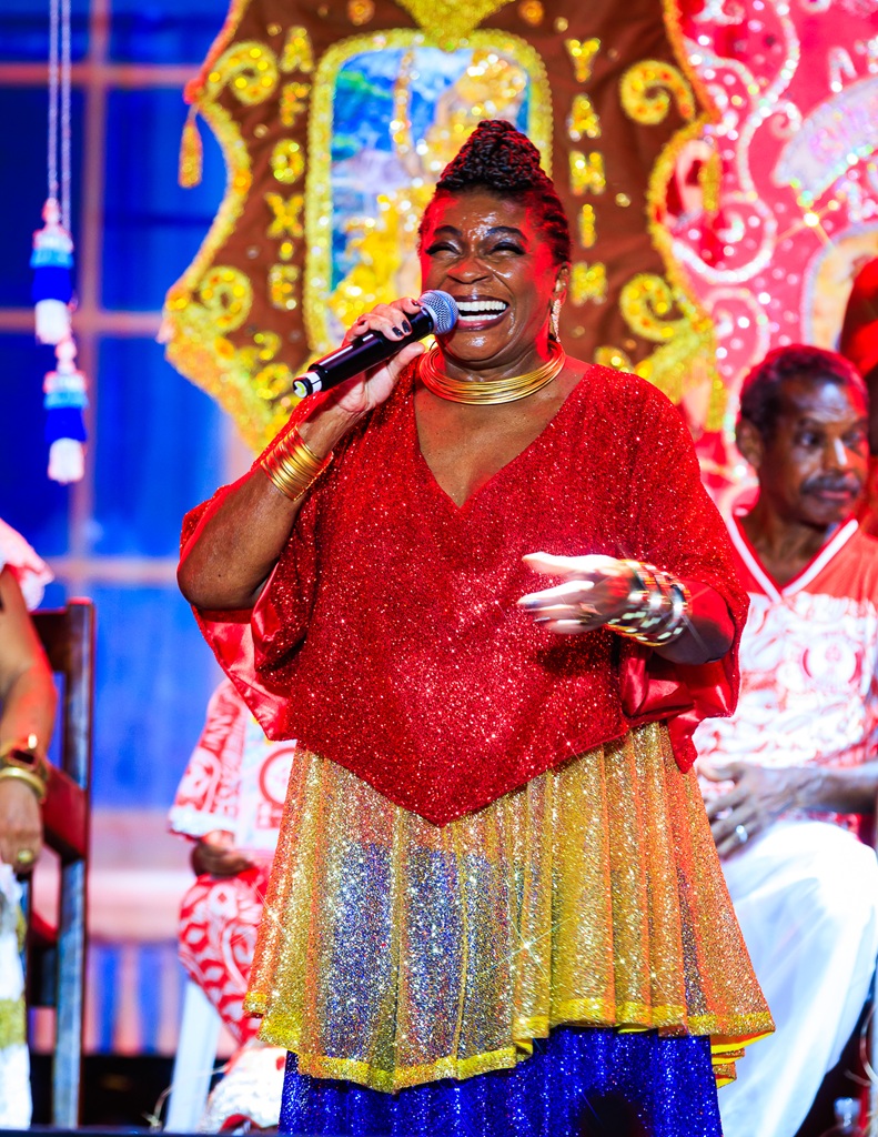 Zezé Motta no palco do Marco Zero | Foto: @greencreativee